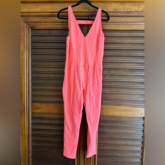 Free People Movement Never Better Strappy Back NWT Large Coral - Picture 4 of 7